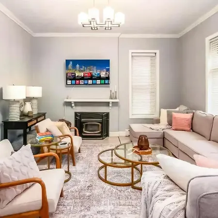 Villa Fun Upscale Oasis W Hot Tub Near Osu & Short North